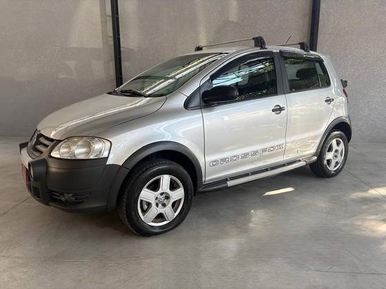 VOLKSWAGEN CROSSFOX 1.6 MI FLEX 8V 4P MANUAL